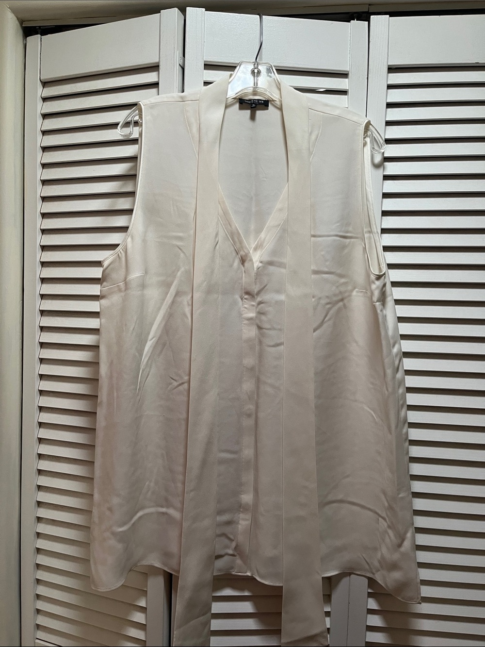 Lafayette 148 New York Cream Sleeveless Silk Tie-Neck Blouse